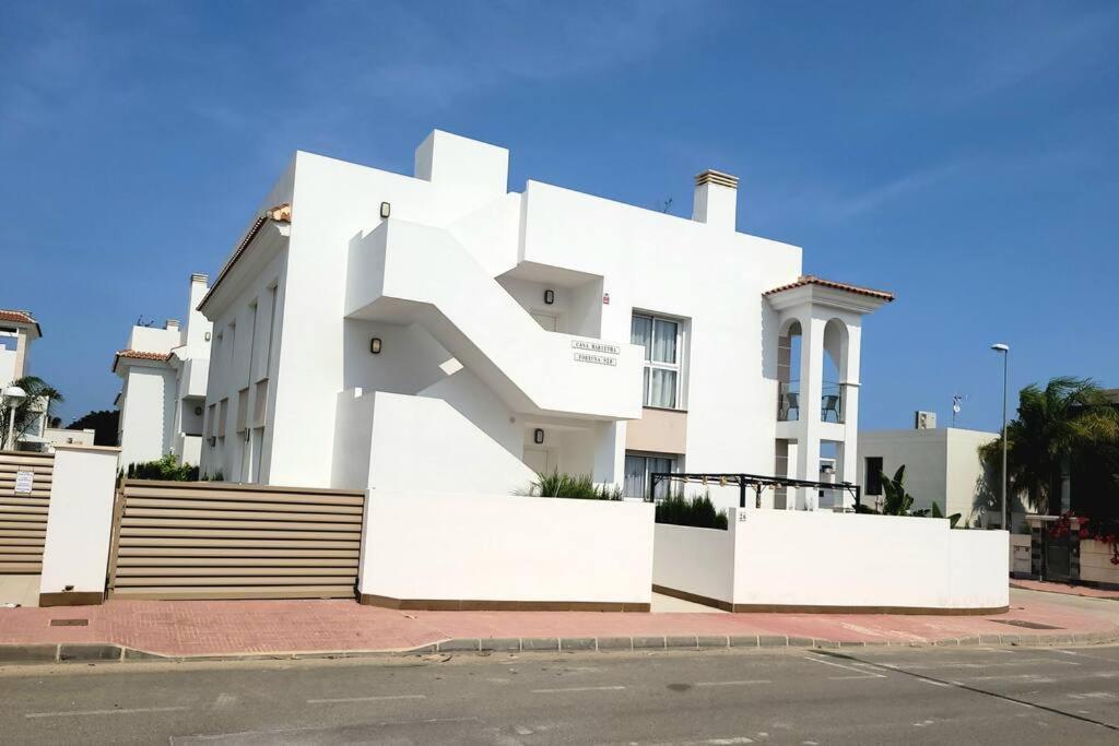Casa Marietha With Swimming Pool And Roof Terrace Appartement